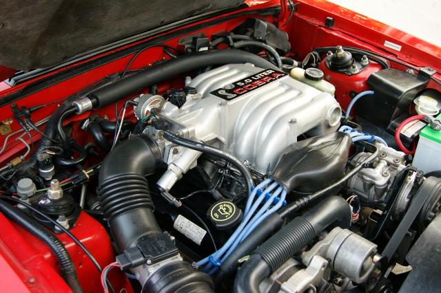 1993_cobra_engine.jpg