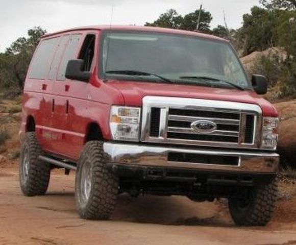 Ford E-Series Quigley 4x4 - The 